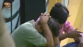 Bigg Boss Kannada S11 E74 Gouthami's Surprise Attack on Manju
