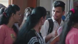 Pinga Ga Pori Pinga S01 E04 Vallari's desperate situation