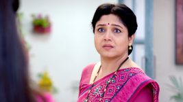 Tu Bhetashi Navyane S01 E107 Gauri Takes A Stand