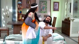 Uraan S01 E211 Pujarini Hopes Maharaj's Presence