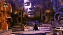 Bigg Boss (Colors tv) S18 E102 Finale Se Pehle Shocking Eviction