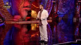 Bigg Boss (Colors tv) S18 E98 Vivian Par Laga Selfish Hone Ka Aarop!