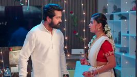 Gunde Ninda Gudi Gantalu S01 E330 Sanju Cautions Mounika