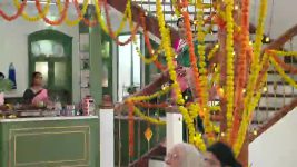 Laxmichya Paaulanni S01 E318 Naina Plays Victim Card