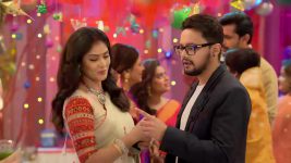 Shubho Bibaho S01 E199 Sarthak, Iman Team Up