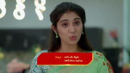 Yeto Vellipoyindhi Manasu S01 E306 Siri Belittles the Family