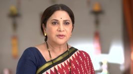Aai Aani Baba Retire Hot Aahet S01 E22 Shubhangi's Kind Gesture