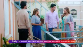 Swarnor Sangsar S01 E22 Swarno is hurt