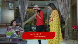 Yeto Vellipoyindhi Manasu S01 E304 Manikyam, Seethakanth's Clash