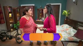 Aai Aani Baba Retire Hot Aahet S01 E72 Shubhangi in a Dilemma