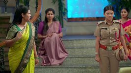 Brahma Mudi S01 E653 Kalyan Consoles Appu