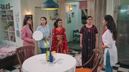 Pinga Ga Pori Pinga S01 E71 Manoj confronts Indumati