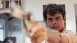 Gunaah (Star Plus) S02 E09 Will You Die For Your Brother?