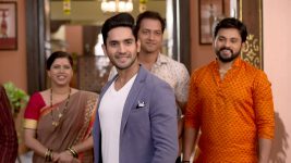 Sukh Mhanje Nakki Kay Asta S02 E04 Jaydeep Returns Home