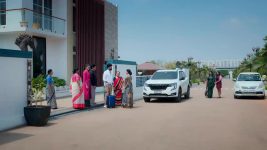 Lakshmi Baramma S02 E593 Secret Pact Between Vaish and Saagari