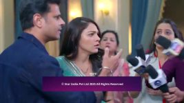 Megha Barsenge S01 E221 Manoj shoots Megha