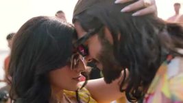 Zyada Mat Udd S01 E01 Goldie’s flight to chaos begins