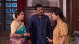Aai Aani Baba Retire Hot Aahet S01 E97 Seema Defies the Gathering