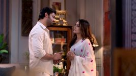 Grihoprobesh (Star Jalsha) S01 E104 Adrit's Gift for Mohona