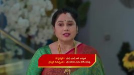 Karthika Deepam S02 E325 Gowtham Warns Deepa