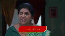 Karthika Deepam S02 E326 Kaveri Chooses to Help Deepa