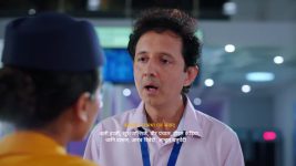 Zyada Mat Udd S01 E13 Shhh...iss flight mein koi hai
