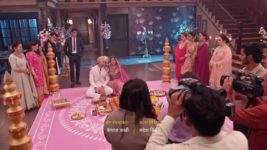 Parineeti (Colors tv) S01 E1102 Sanju Trapped in a Fire