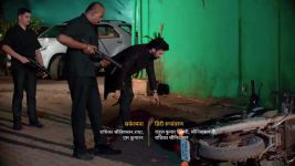 Ram Bhavan S01 E118 Om Gets Shot
