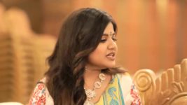 Hochhe Ta Ki (Star Jalsha) S01 E10 Sarojini's Outdoor Shoot Day