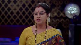 Karthika Deepam S02 E351 Karthik's Last Hope