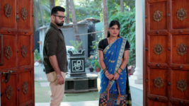 Laxmichya Paaulanni S01 E398 Will Advait Accept Kala's Money?