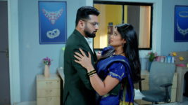 Laxmichya Paaulanni S01 E410 Advait's Plan to Trouble Kala