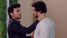 Parineeti (Colors tv) S01 E1101 Sanju Holds Daljeet Captive