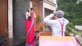 Hochhe Ta Ki (Star Jalsha) S01 E44 Chirkut Pops Up to Help Baha
