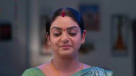Karthika Deepam S02 E382 Karthik's Present to Deepa