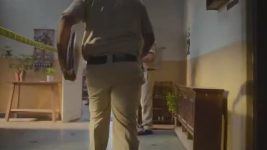 Mistry (Hotstar) S01 E01 Mistry and The Mantri - Part 1