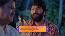 Sadhi Mansa S01 E424 Satyajeet Defends Riya's Welcome
