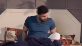 Tharala Tar Mag S01 E825 Arjun Reflects on Sayali's Duties