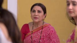 Aai Aani Baba Retire Hot Aahet S01 E191 Seema Deliberately Breaks the Rules