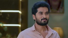 Karthika Deepam S02 E404 Karthik Rescues Jyotsna
