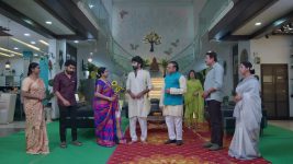 Karthika Deepam S02 E421 Deepa Reassures Shivanarayana