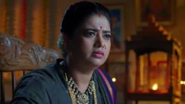 Maguva O Maguva S01 E442 Nivedha Rescues Chanti