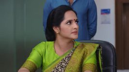 Guppedantha Manasu S01E32 Madhavi's Kind Gesture Full Episode