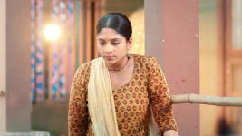 Halad Rusali Kunku Hasala (Star Pravah) S01 E08 Savitri's Cold-Hearted Theft