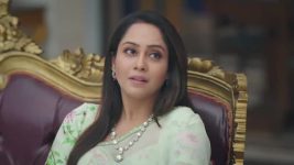 Ishani S01 E13 Ishani Endures Shashwat's Insults