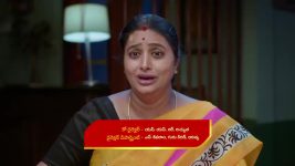 Karthika Deepam S02 E413 Jyotsna's Narrow Escape