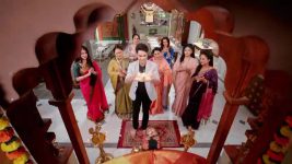 Kon Hotis Tu Kay Zalis Tu S01 E95 Sulakshana, Madhavi Embrace Peace