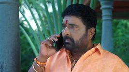 Maguva O Maguva S01 E460 Nivedha Implements Her Scheme