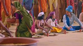 Shiv Shakti S01 E775 Mhalsa Feeds Ganesh