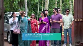 Grihoprobesh (Star Jalsha) S01 E242 Subhalaxmi's Strenous Homecoming